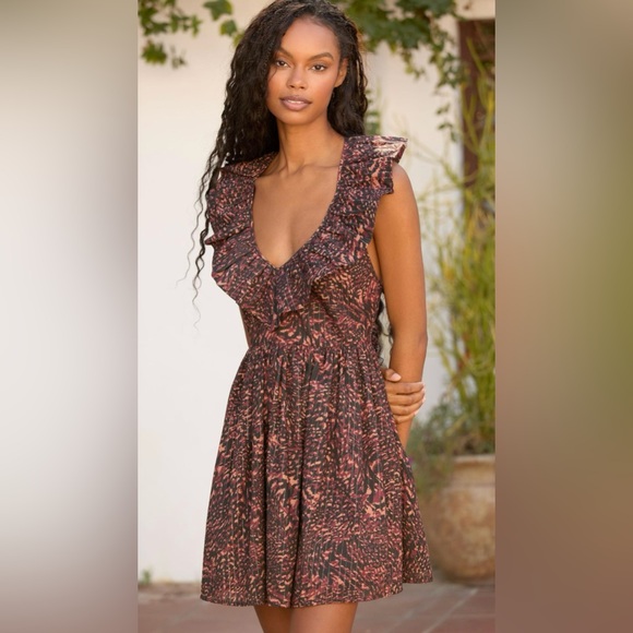 Anthropologie Dresses & Skirts - Anthropologie NWT V-Neck Bubble Dress Size small